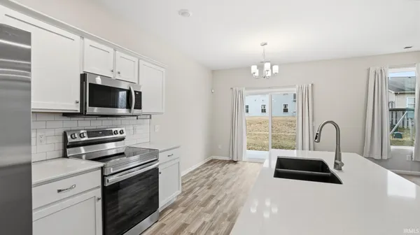 $263,000 | 3597 Canal Square Drive, New Haven, IN 46774