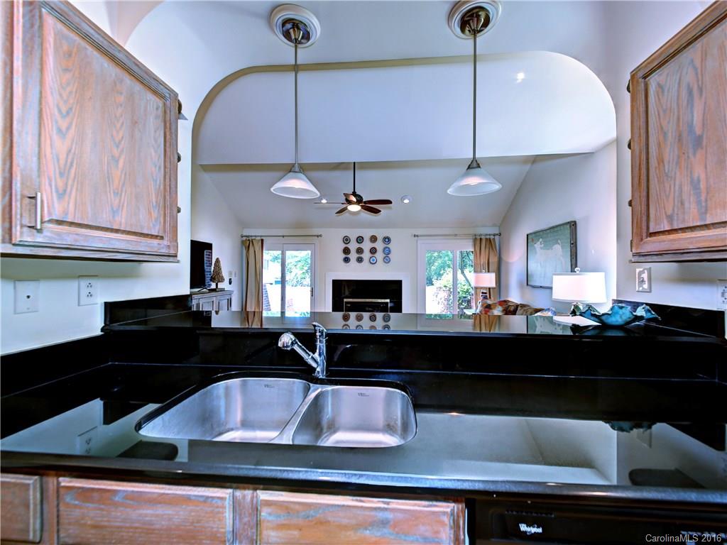 968 Bromley Road, Unit C Charlotte, NC 28207 - Photo 9 of 24 Gallery Image 9