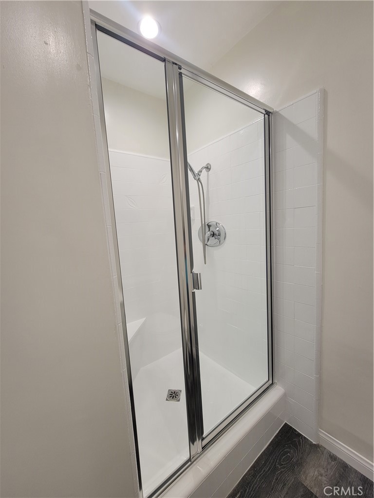 525 Fischer Street, Unit 1 Glendale, CA 91205 - Photo 20 of 25 a view of elevator