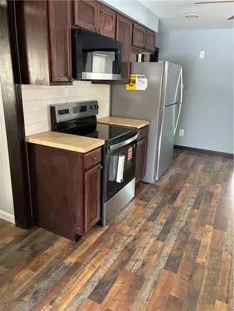 $2,500 | 1014 Victory Highway, North Smithfield, RI 02896