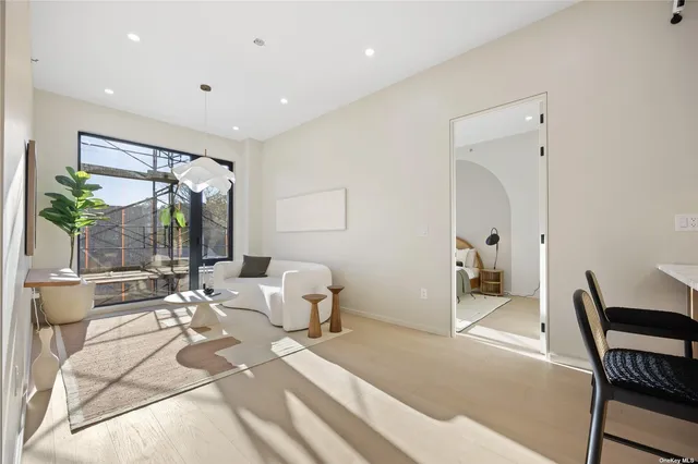 $1,198,000 | 31-16 21st Street, Unit 2J | Astoria