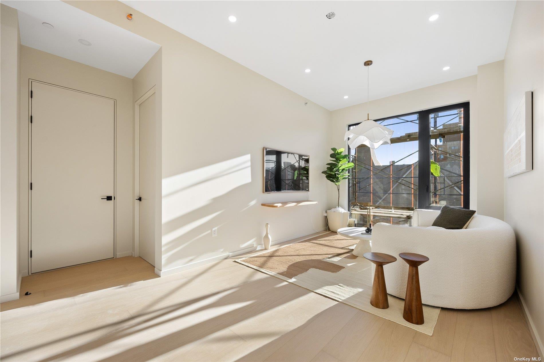 31-16 21st Street, Unit 2J Queens, NY 11106 - Photo 8 of 17