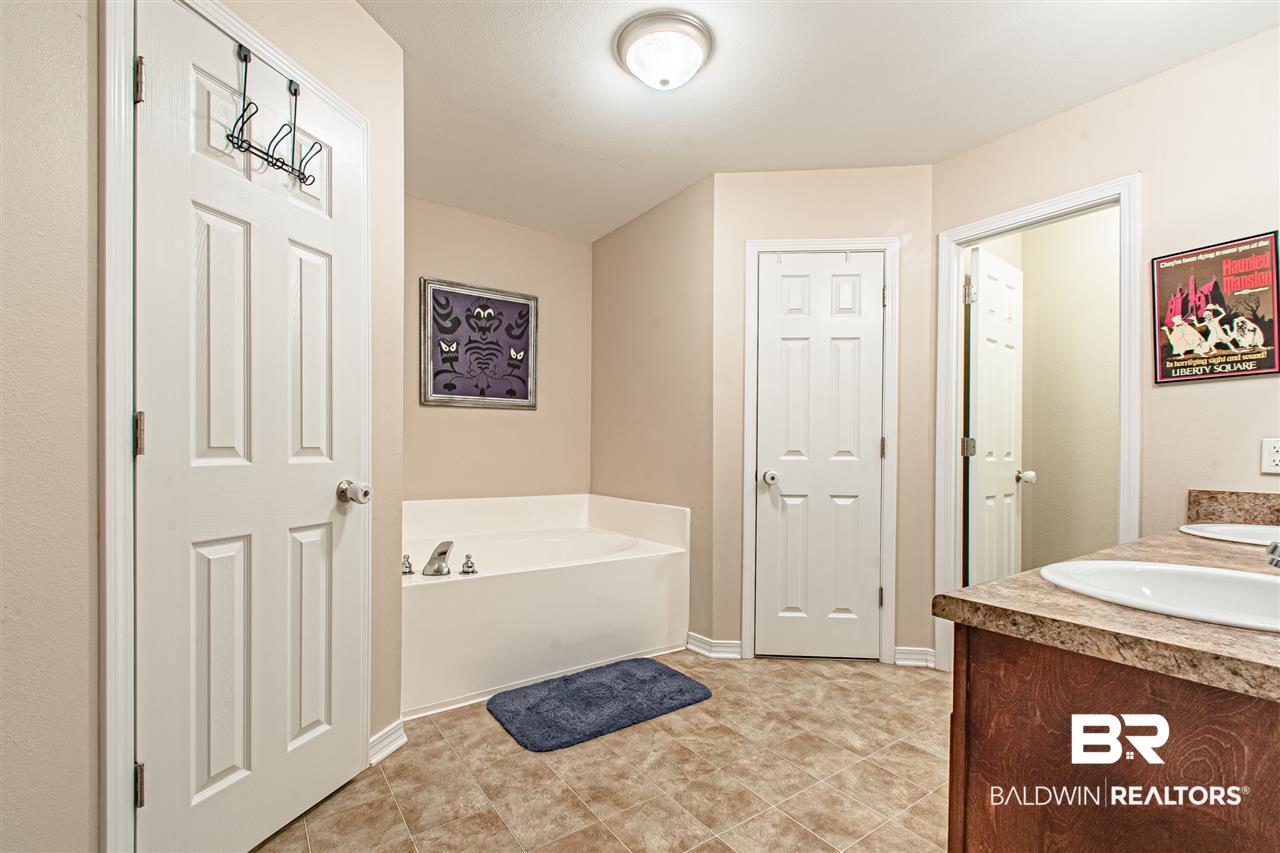 16095 Pine Grove Rd Extension South Bay Minette, AL 36507 - Photo 15 of 33 Master Bath