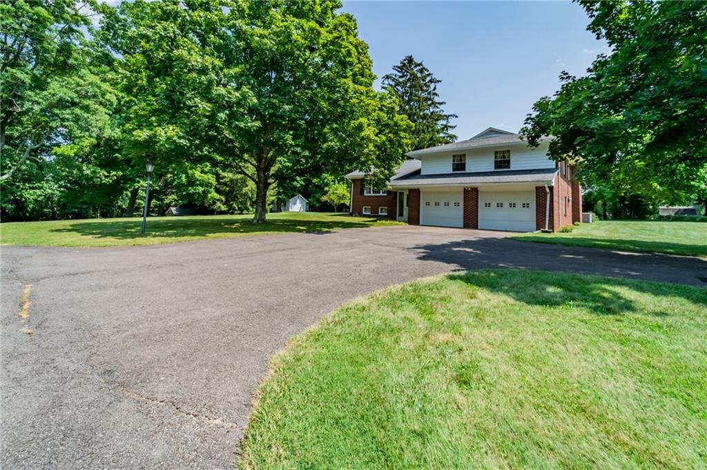 1746 Brodhead Road Coraopolis, PA 15108 - Photo 1 of 25 Gallery Image 1