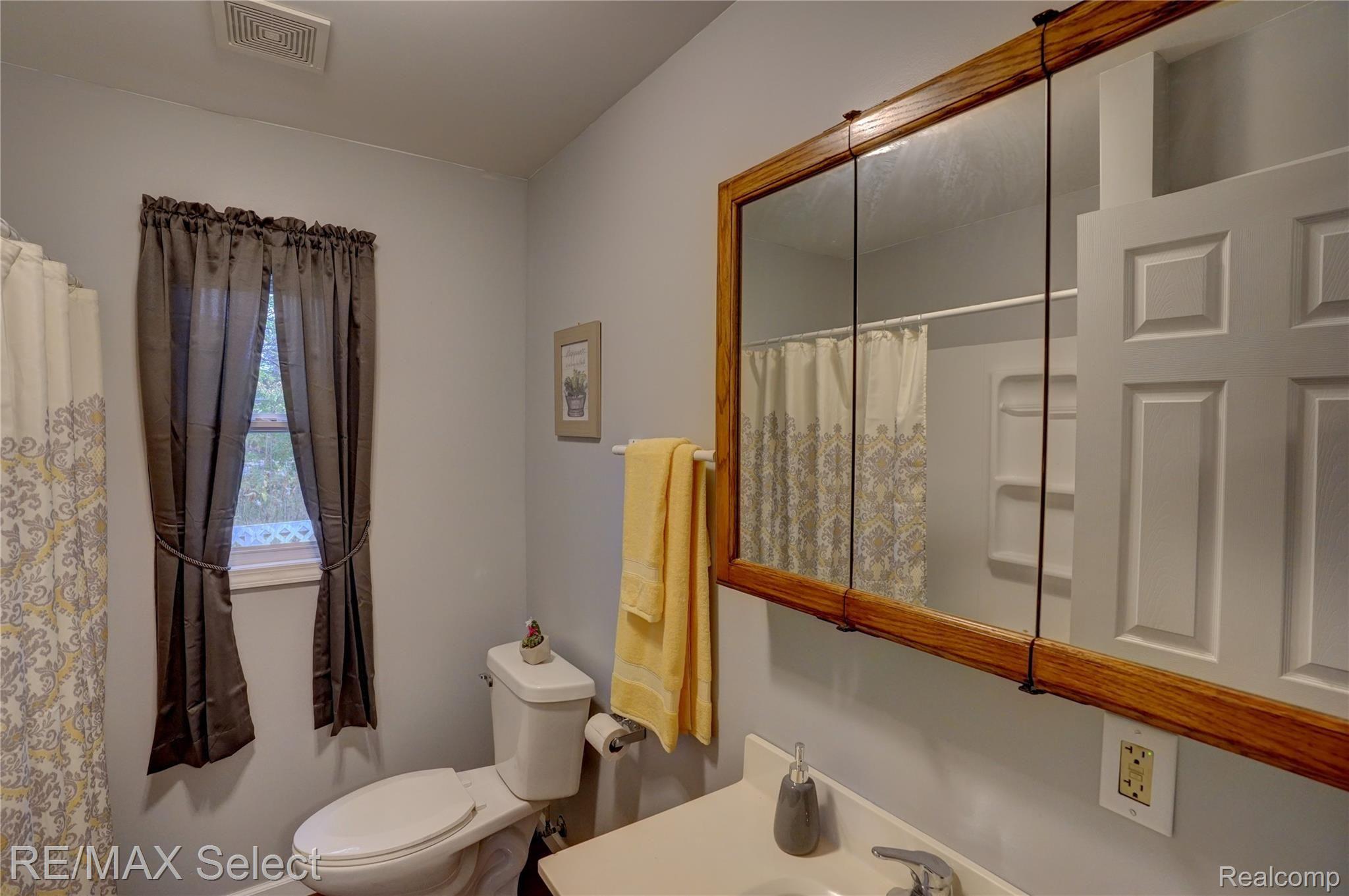 4083 Richfield Road Flint, MI 48506 - Photo 16 of 21 4083 Richfield Road 21.jpg