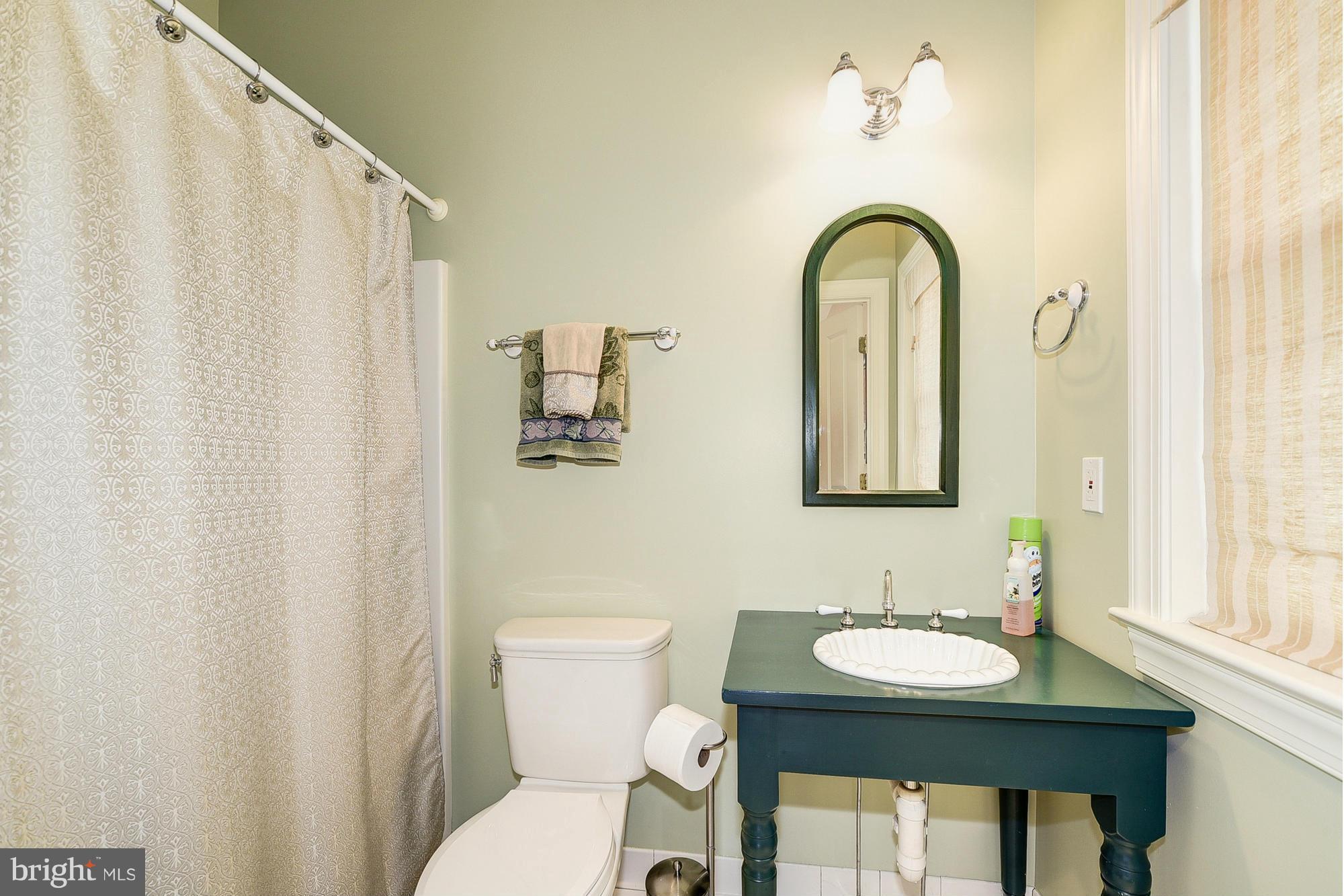 18900 Beallsville Road Poolesville, MD 20837 - Photo 15 of 30 Bath