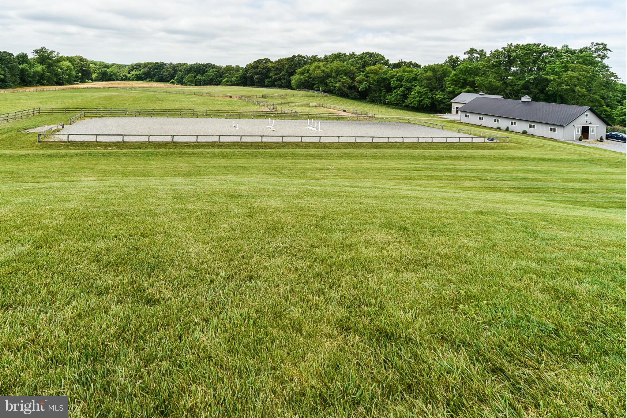 18900 Beallsville Road Poolesville, MD 20837 - Photo 28 of 30 stable and riding arena
