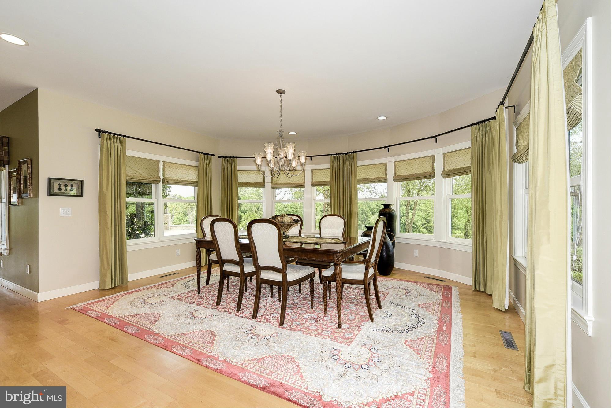 18900 Beallsville Road Poolesville, MD 20837 - Photo 9 of 30 Dining Room