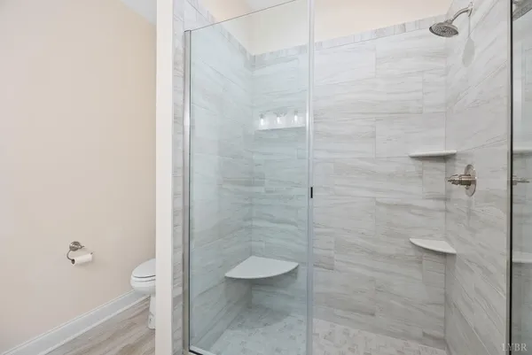 $399,900 | 182 Villa Oak Circle, Bedford, VA 24523