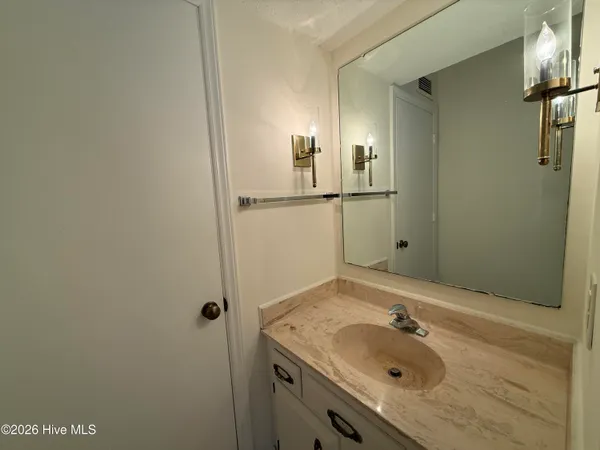 $2,100 | 155 Beaufort Court, Morehead City, NC 28557