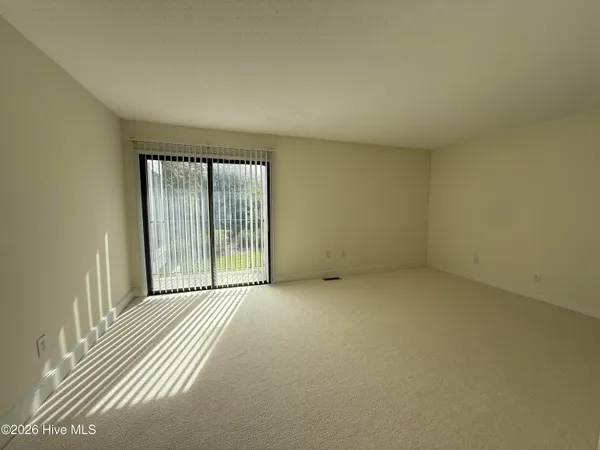 $2,100 | 155 Beaufort Court, Morehead City, NC 28557