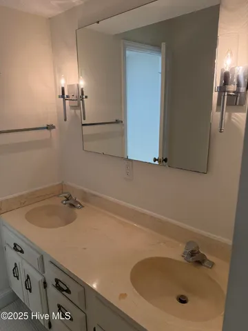 $2,100 | 155 Beaufort Court, Morehead City, NC 28557