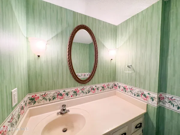 $1,995 | 155 Beaufort Court, Morehead City, NC 28557