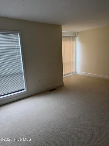 $2,100 | 155 Beaufort Court, Morehead City, NC 28557