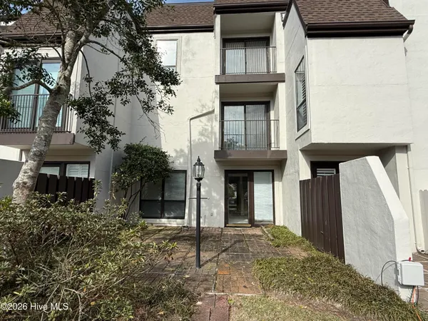 $2,100 | 155 Beaufort Court, Morehead City, NC 28557