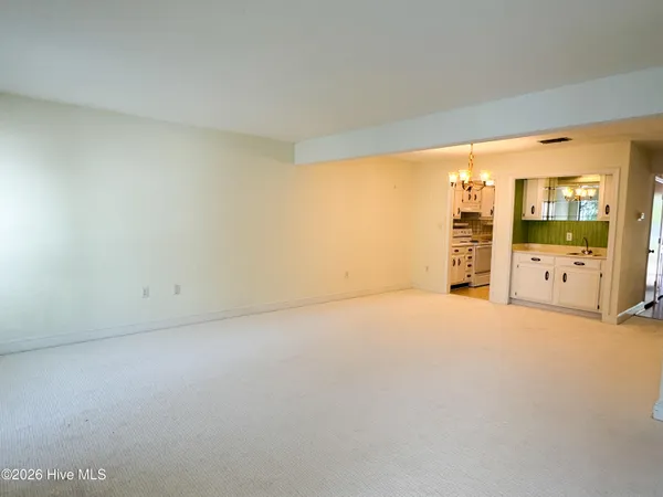 $1,995 | 155 Beaufort Court, Morehead City, NC 28557