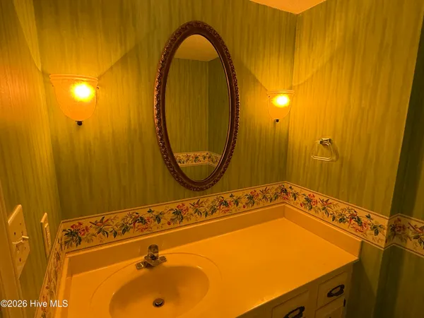 $2,100 | 155 Beaufort Court, Morehead City, NC 28557