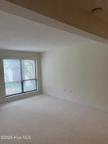 $2,100 | 155 Beaufort Court, Morehead City, NC 28557