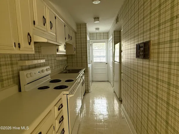 $2,100 | 155 Beaufort Court, Morehead City, NC 28557