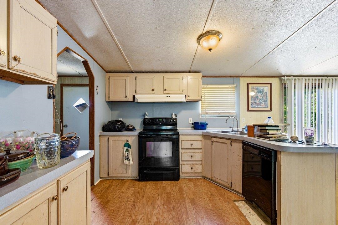 1715 Mineral Springs Road Conway, SC 29527 - Photo 7 of 28