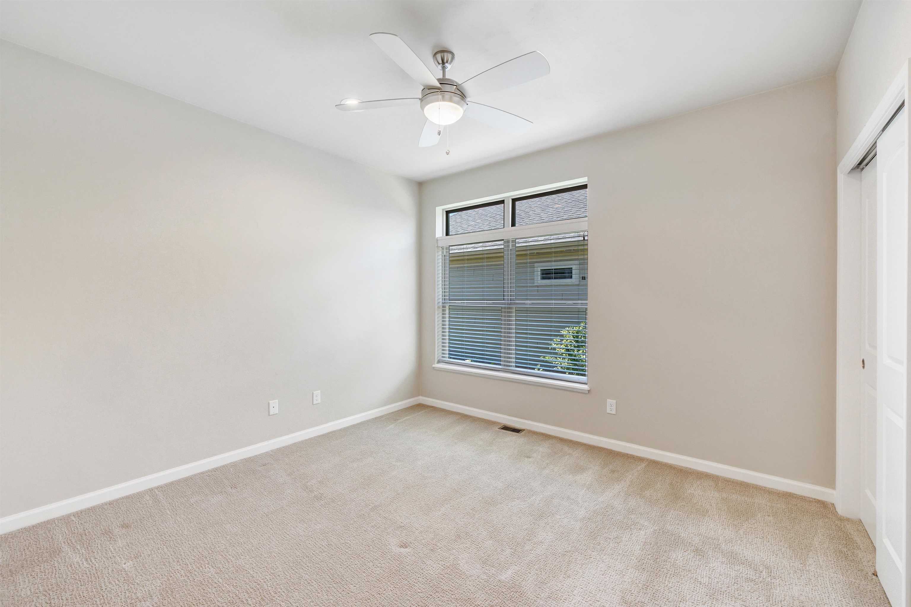 210 Bedford Road Green Bay, WI 54311 - Photo 28 of 46