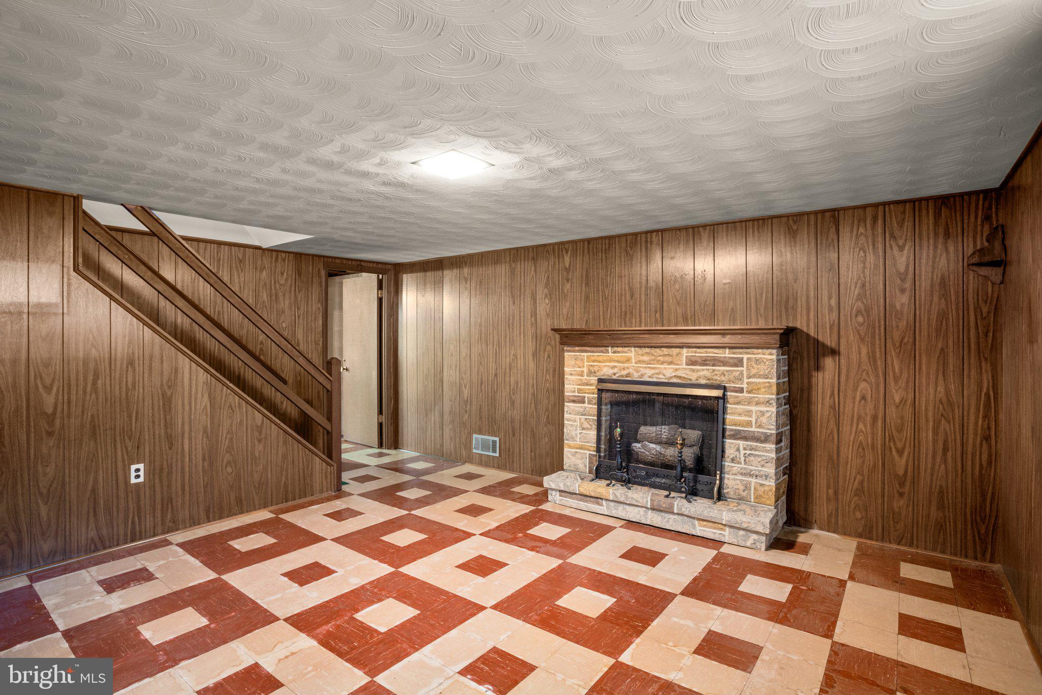 3923 Zurich Road Randallstown, MD 21133 - Photo 20 of 30 Family Room