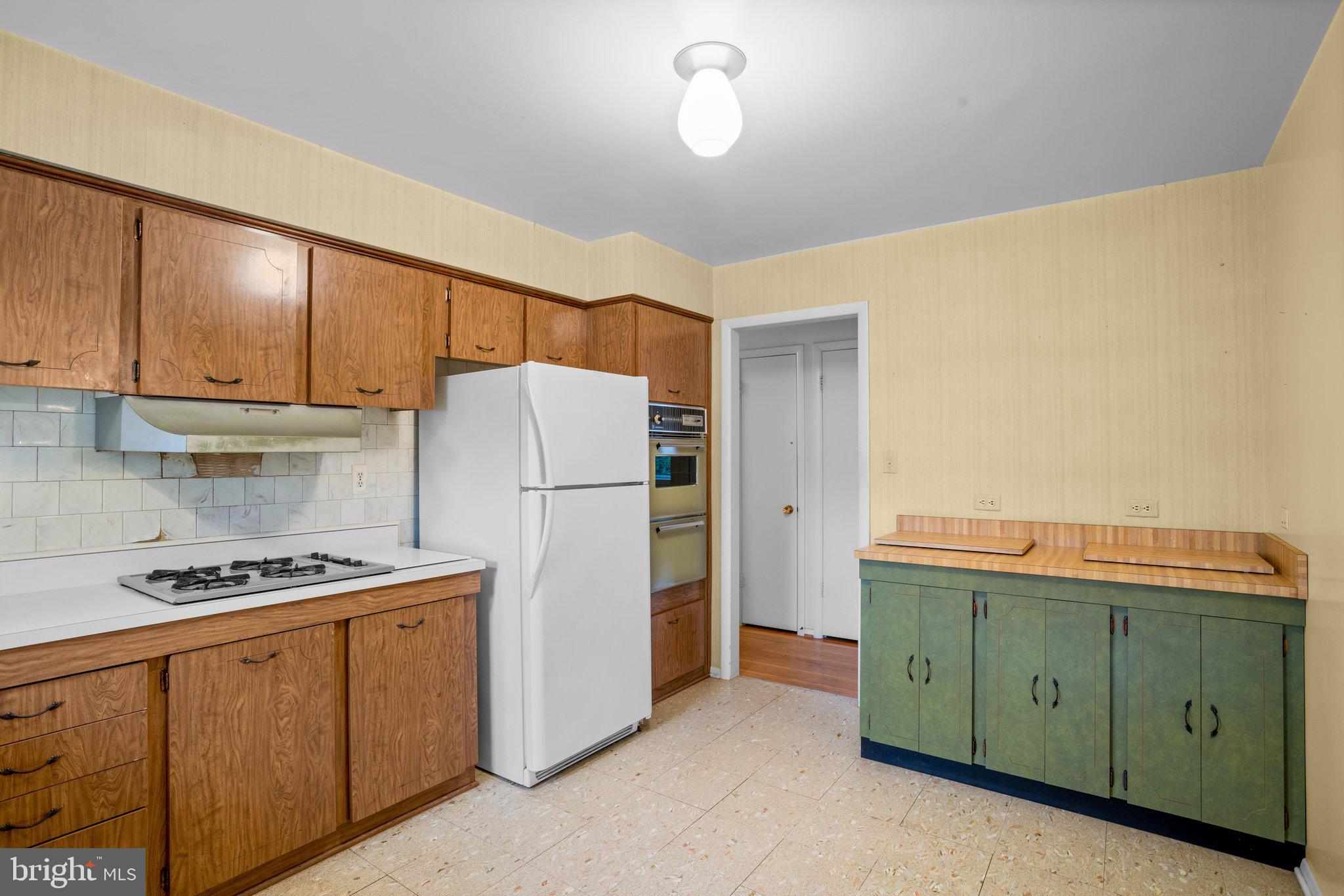3923 Zurich Road Randallstown, MD 21133 - Photo 7 of 30 Kitchen