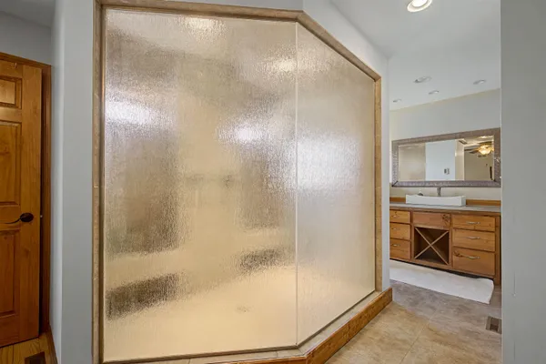 $1,290,000 | 115 Windmill Road, Elizabeth, IL 61028