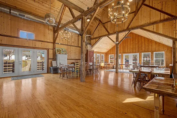 $1,290,000 | 115 Windmill Road, Elizabeth, IL 61028