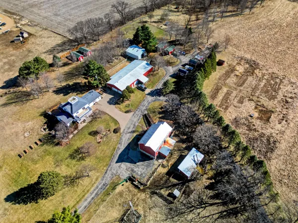 $1,290,000 | 115 Windmill Road, Elizabeth, IL 61028