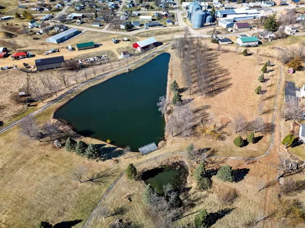 $1,290,000 | 115 Windmill Road, Elizabeth, IL 61028