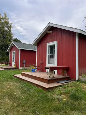 $1,290,000 | 115 Windmill Road, Elizabeth, IL 61028