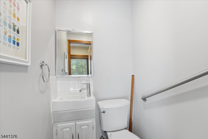 1352 Crim Road Bridgewater, NJ 08807 - Photo 19 of 34
