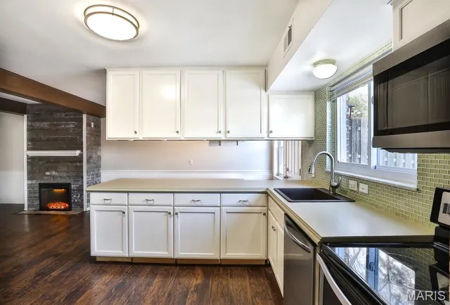 $190,000 | 13209 Matador Drive, St. Louis, MO 63141