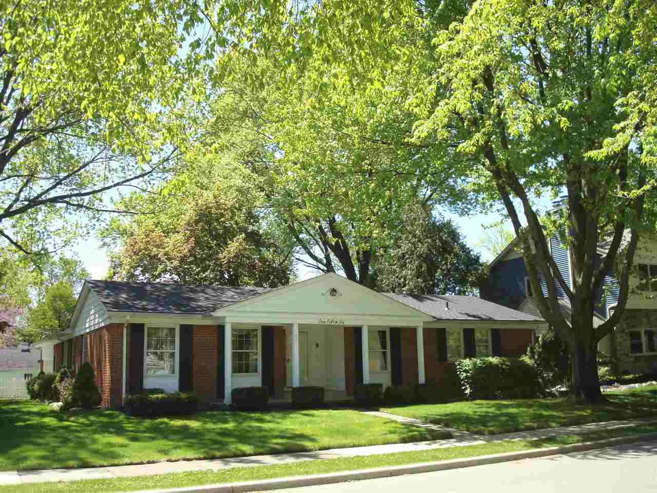 156 Maywood Avenue Rochester, MI 48307 - Photo 58 of 61 31291465-68.JPG