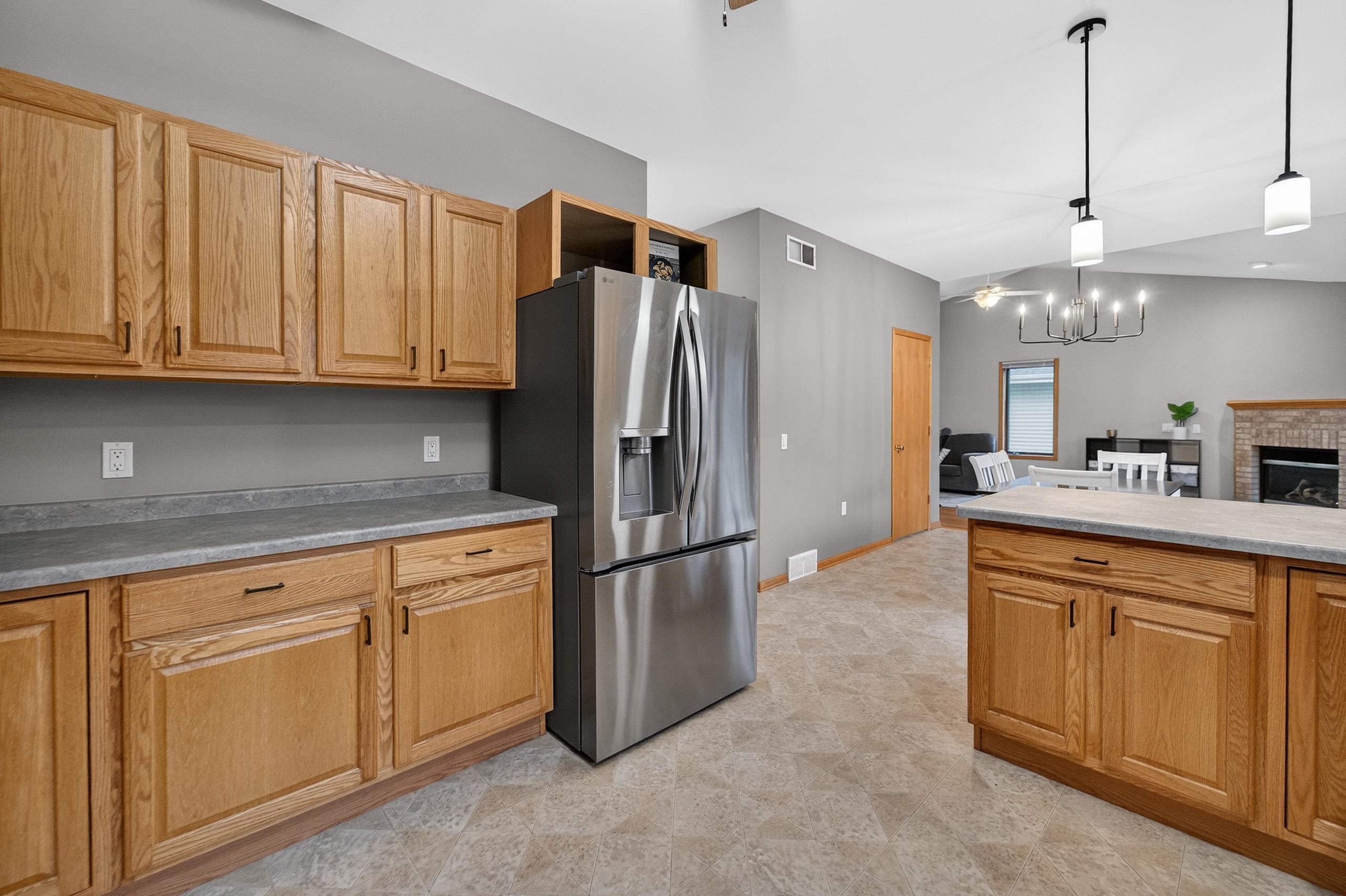 2653 Mica Road Fitchburg, WI 53711 - Photo 13 of 42