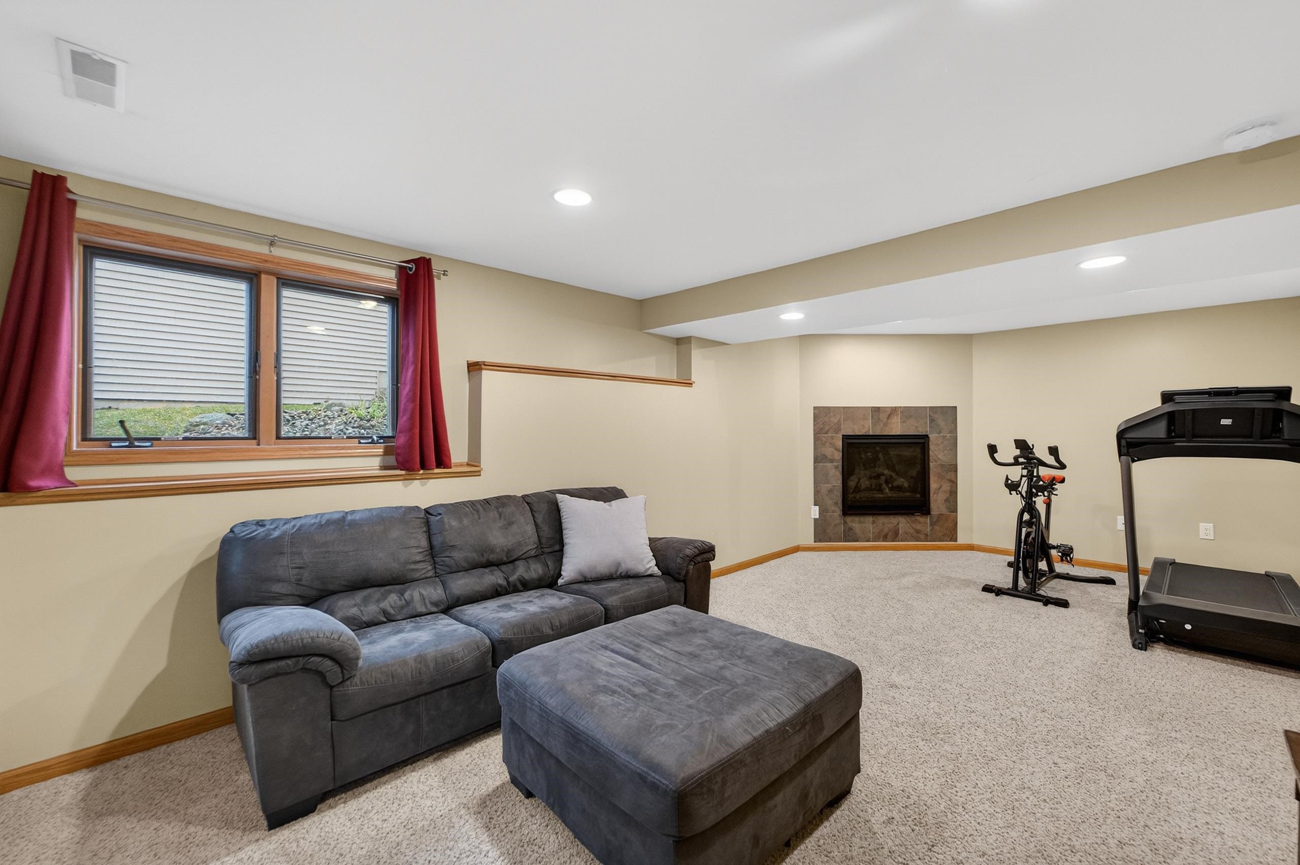 2653 Mica Road Fitchburg, WI 53711 - Photo 30 of 42