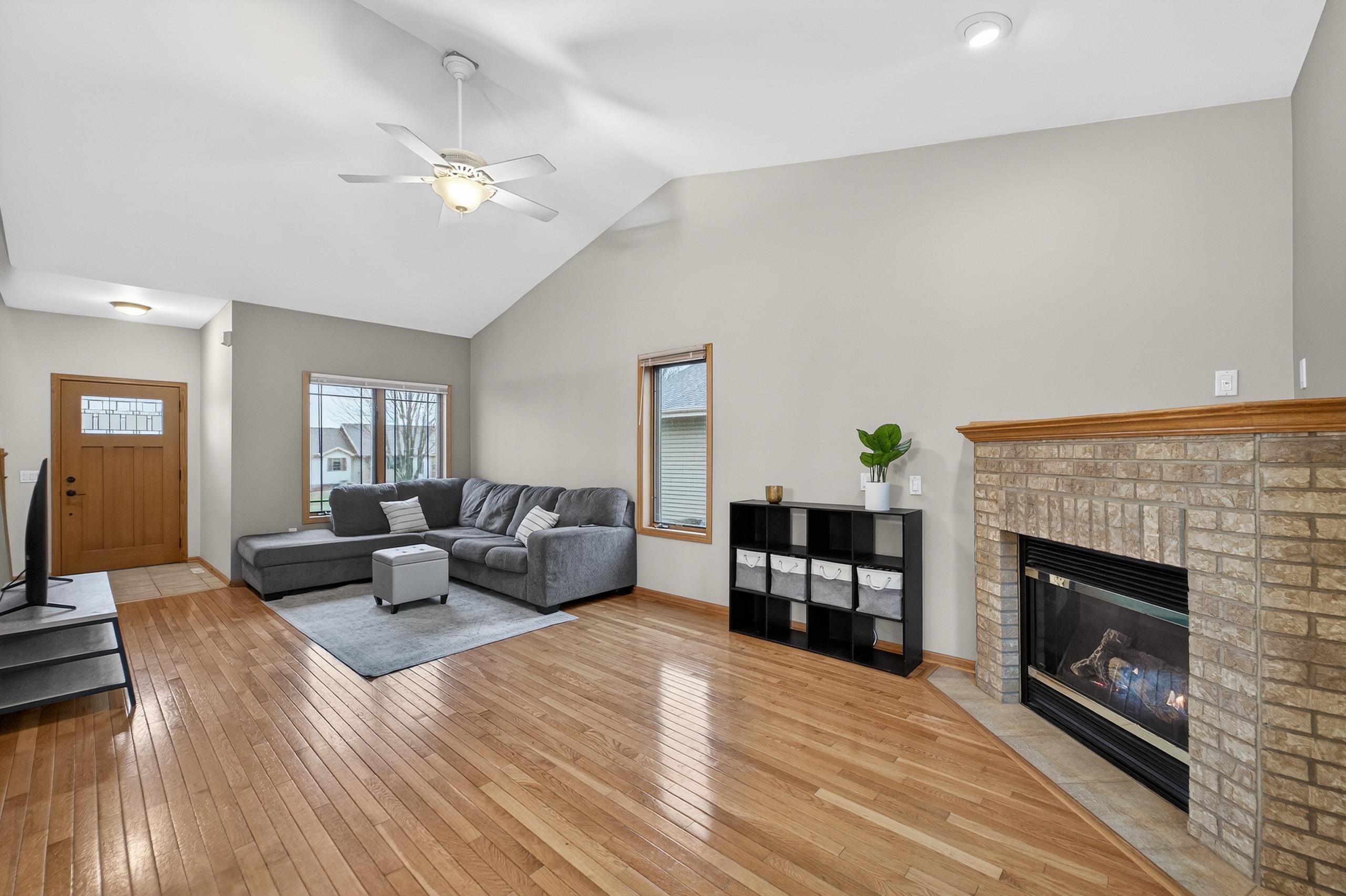 2653 Mica Road Fitchburg, WI 53711 - Photo 5 of 42