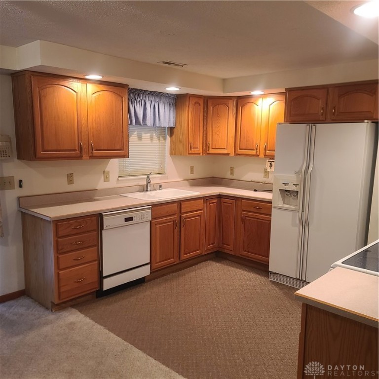 825 Brookfield Road Dayton, OH 45429 - Photo 6 of 30 Gallery Image 6