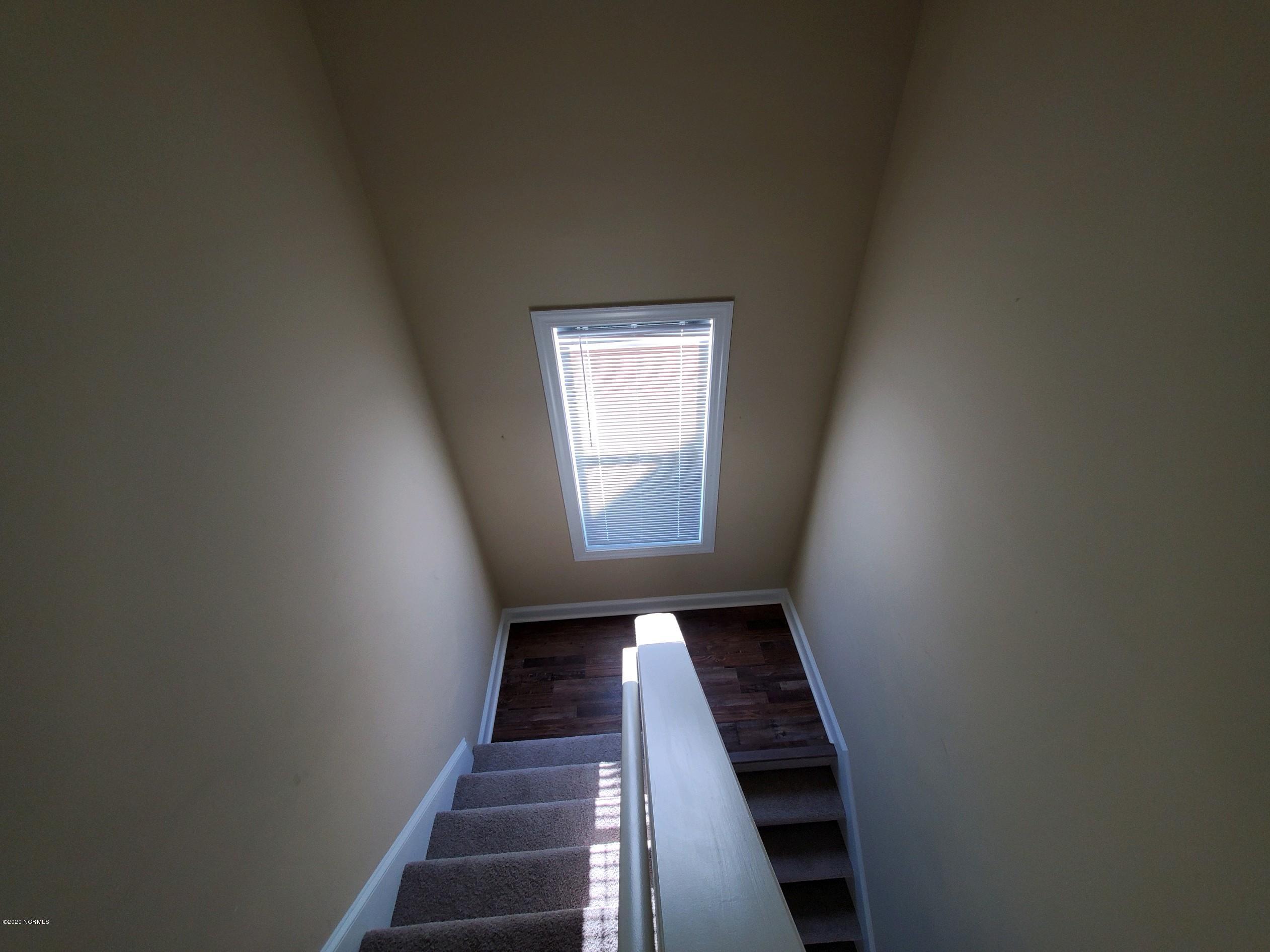 434 Peregrine Ridge Drive New Bern, NC 28560 - Photo 12 of 19 IMG_1315