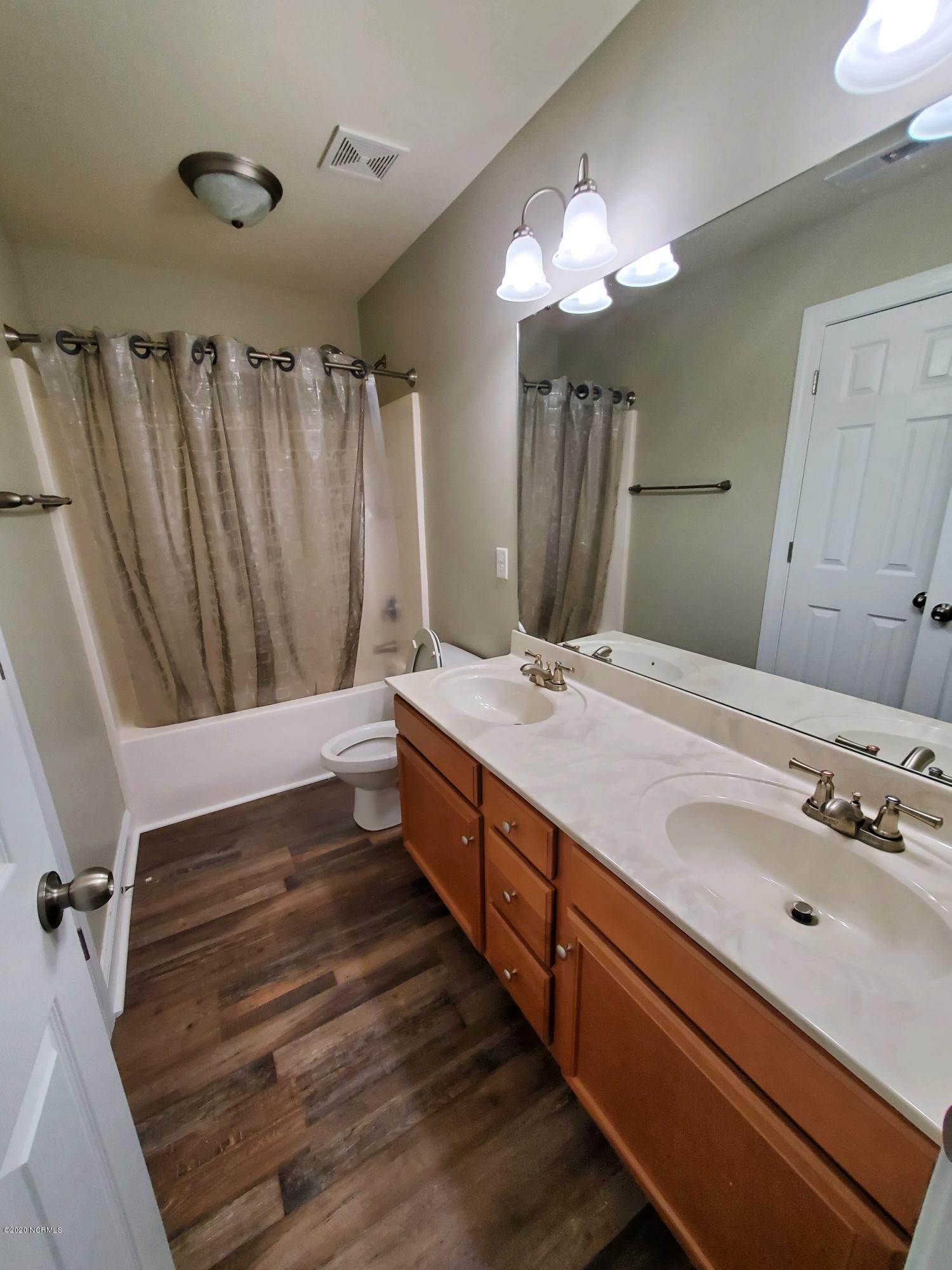 434 Peregrine Ridge Drive New Bern, NC 28560 - Photo 15 of 19 IMG_1321