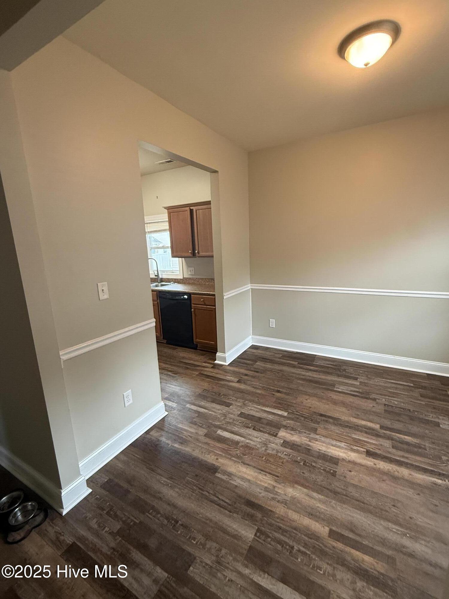 434 Peregrine Ridge Drive New Bern, NC 28560 - Photo 8 of 19 IMG_4234