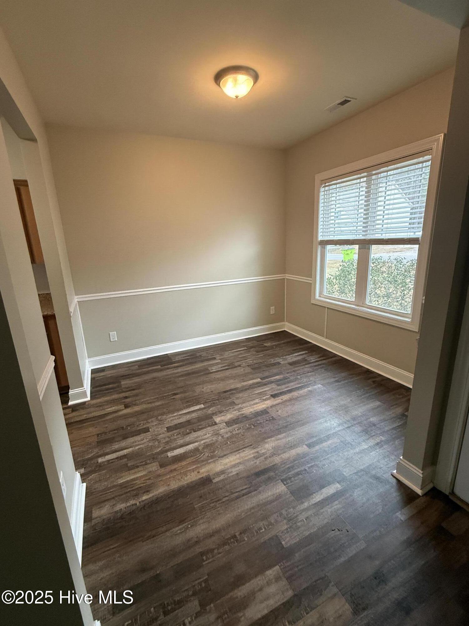 434 Peregrine Ridge Drive New Bern, NC 28560 - Photo 9 of 19 IMG_4233