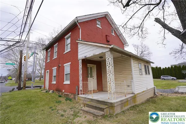 $225,000 | 3863 Mauch Chunk Road, Coplay, PA 18037