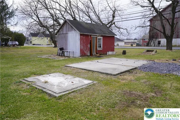 $225,000 | 3863 Mauch Chunk Road, Coplay, PA 18037