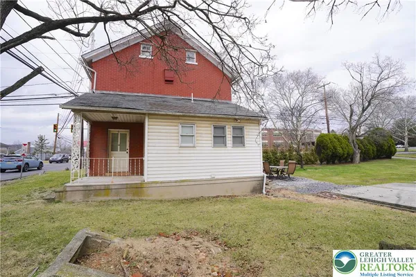 $225,000 | 3863 Mauch Chunk Road, Coplay, PA 18037