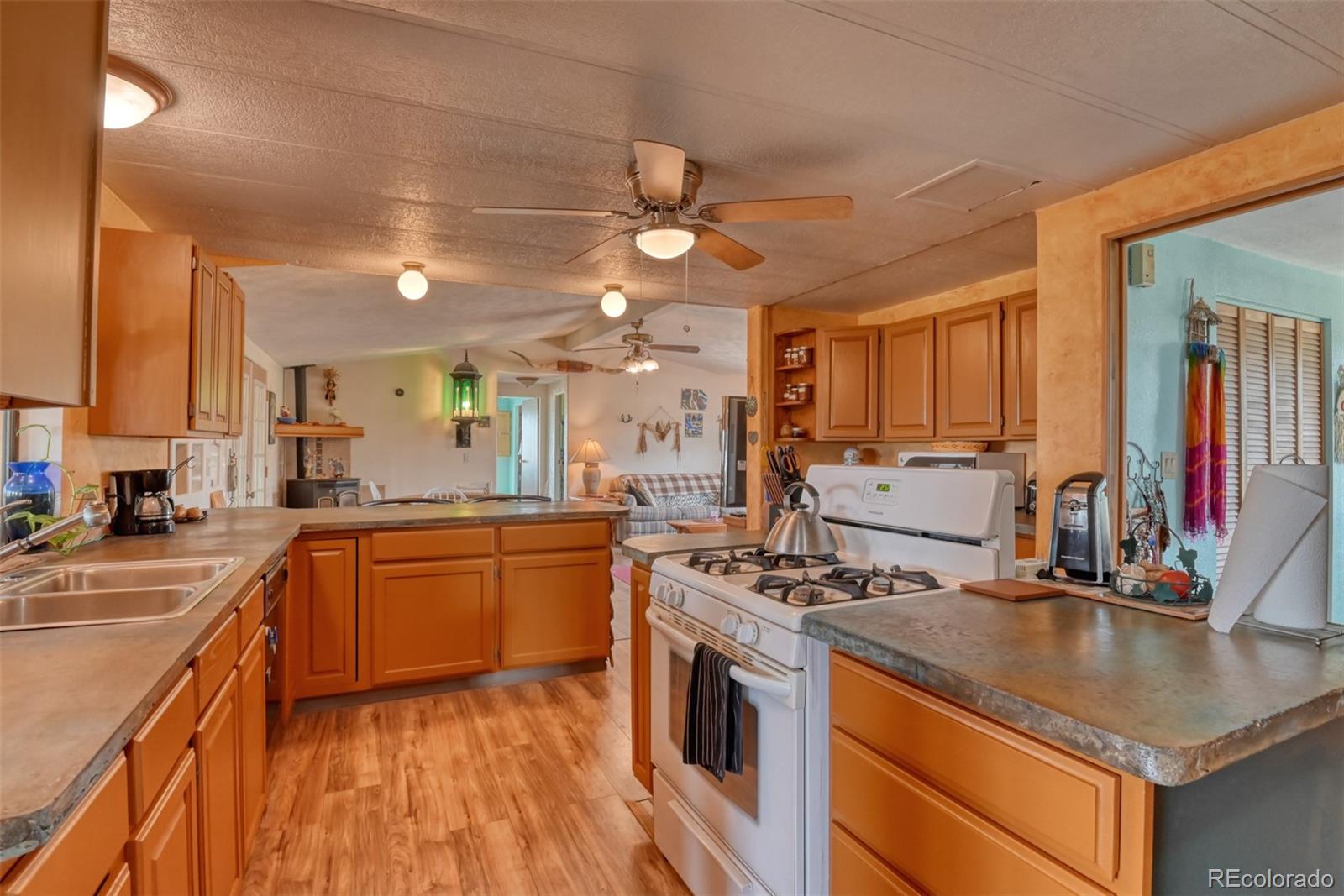 13075 Sunny Slope Road Peyton, CO 80831 - Photo 13 of 48 Gallery Image 13