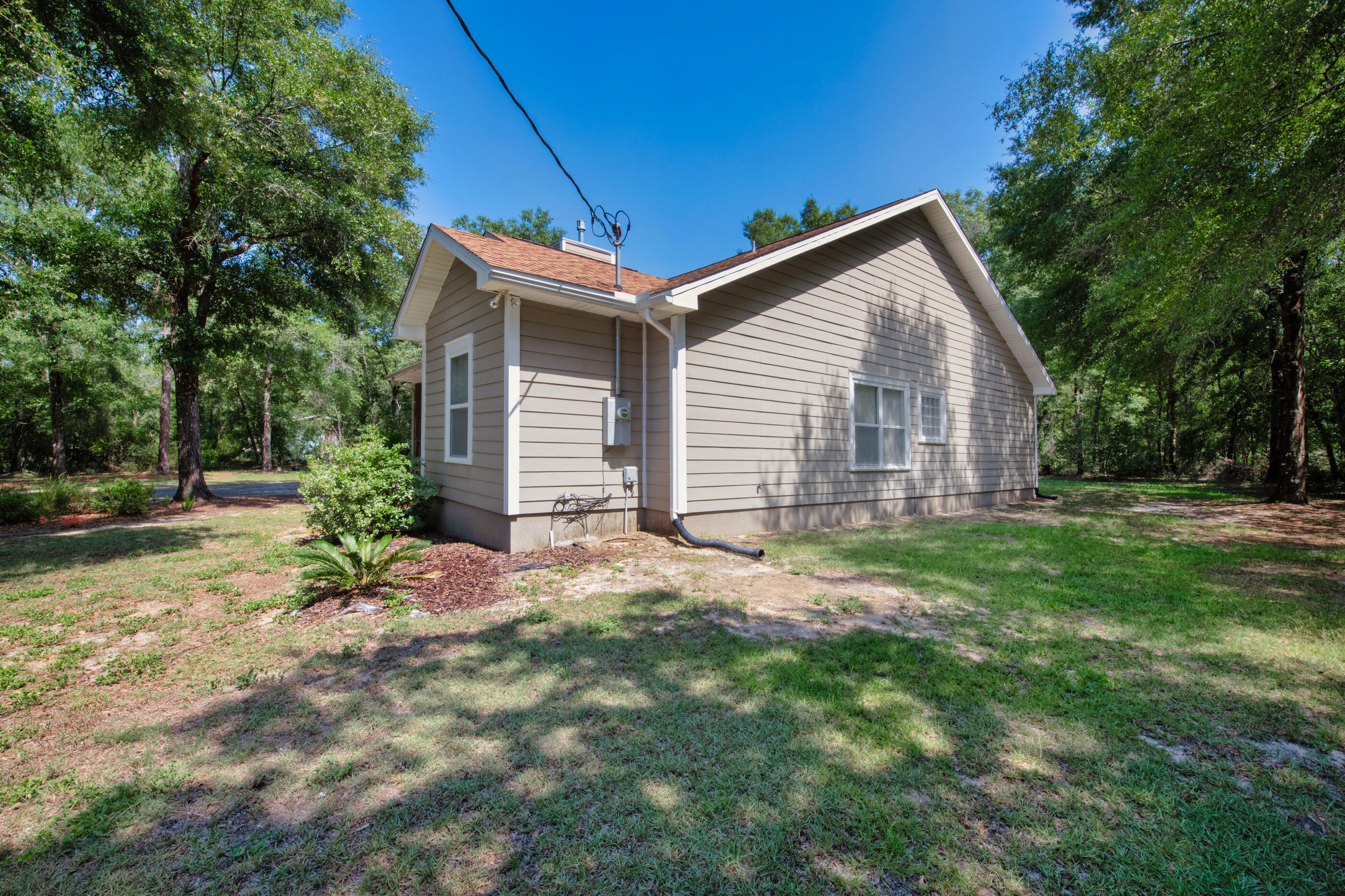 546 Peacock Road DeFuniak Springs, FL 32433 - Photo 5 of 41 Peacock-41