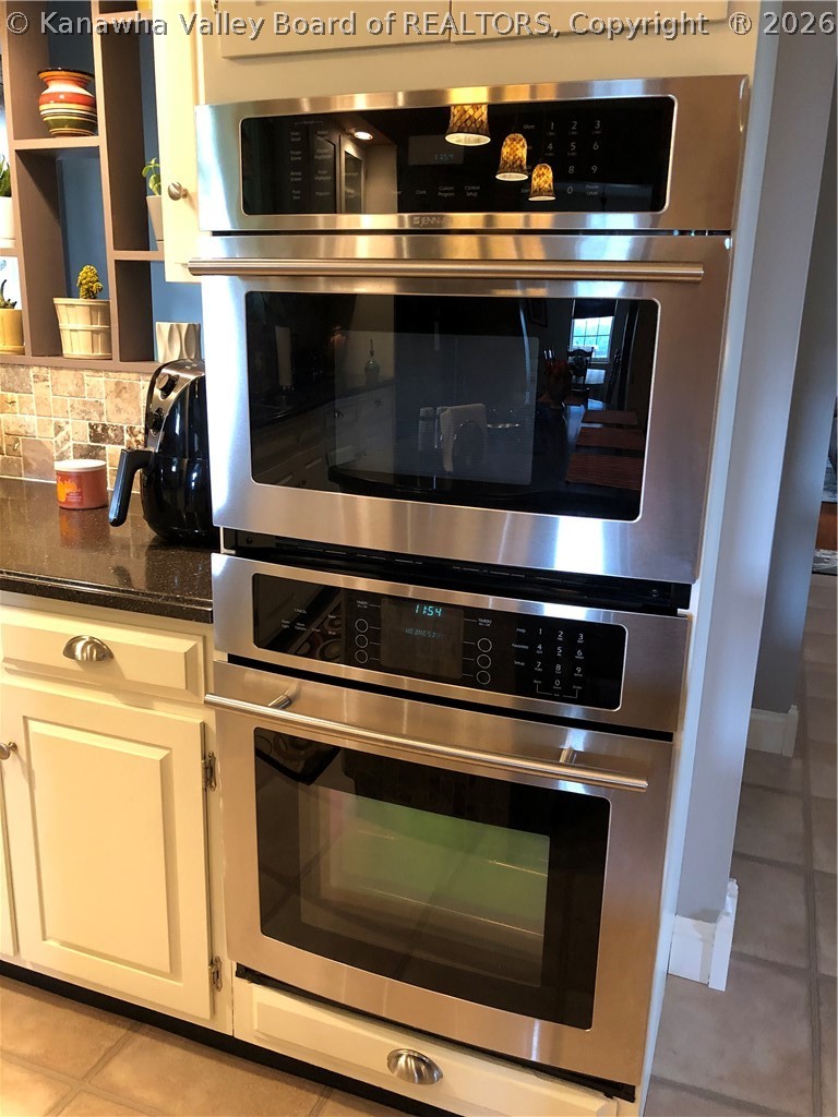 212 Limber Ridge Road Ripley, WV 25271 - Photo 17 of 43 Microwave and Oven