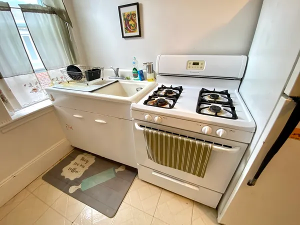 $3,250 | 15 Parkman Street, Unit 3B, Brookline, MA 02446